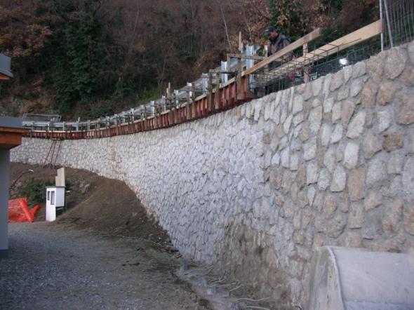 Lavori di lastricamento